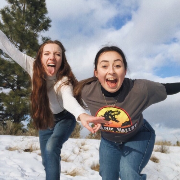 ✨HELLO BEAUTIFUL✨ - Picture 2 of 5